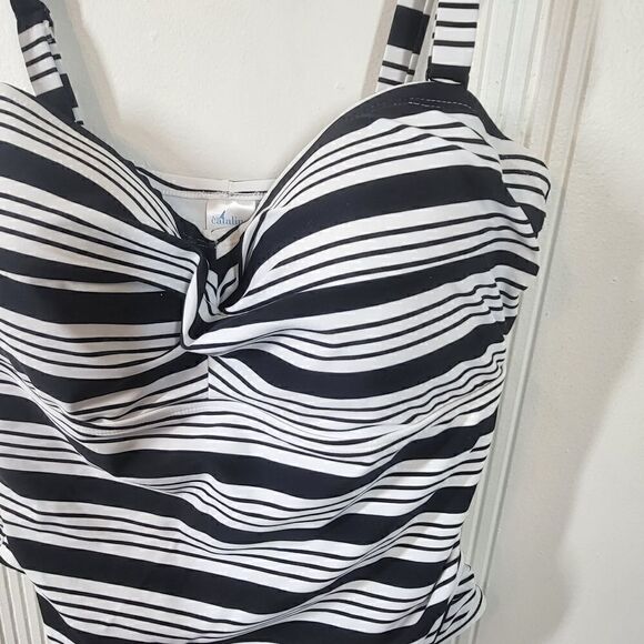 Plus Size Catalina Black & White One Piece Swimsuit - Picture 9 of 11